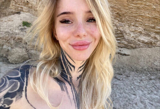 Full leaked Evaaaaa page private photo