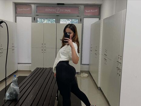 Full leaked Itsmenazli page private photo