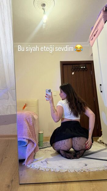 Full leaked Itsmenazli page private photo