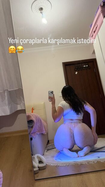 Full leaked Itsmenazli private photo