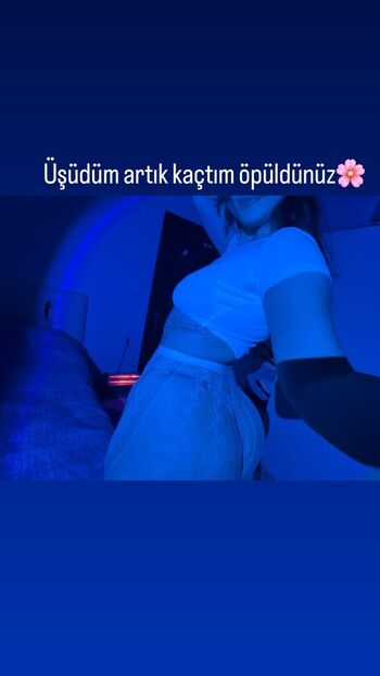 Full leaked Itsmenazli private photo