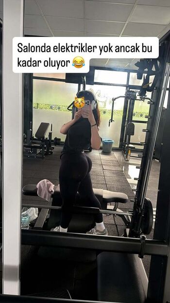 Full leaked Itsmenazli private photo