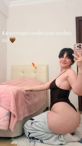Full leaked Itsmenazli private photo