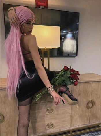 Full leaked Lyjune private photo