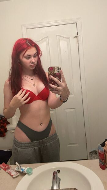 Full leaked Starrazzii private photo