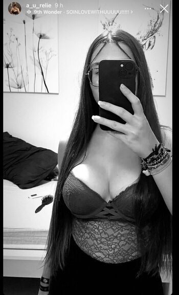 Full leaked A u relie private photo