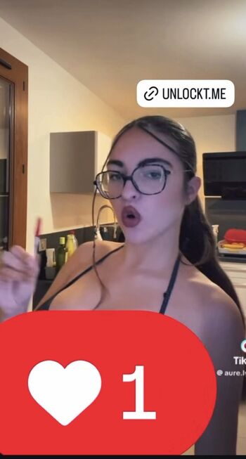 Full leaked A u relie private photo