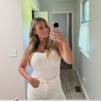 Full leaked Abbey wilson private photo