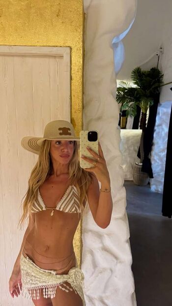 Full leaked Abbi summers private photo