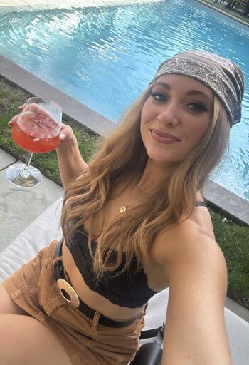 Full leaked Abby labar private photo