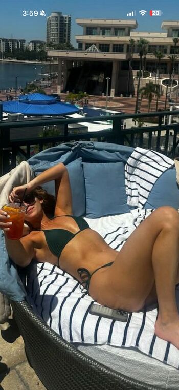 Full leaked Abby labar private photo