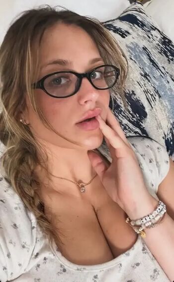 Full leaked Abbyhuxley private photo