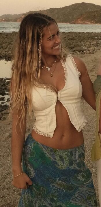 Abi Elizabeth