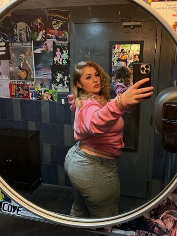 Full leaked Abifyee private photo