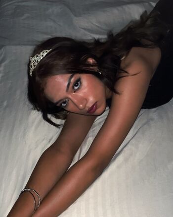 Full leaked Abia azam private photo