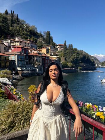 Full leaked Abida private photo