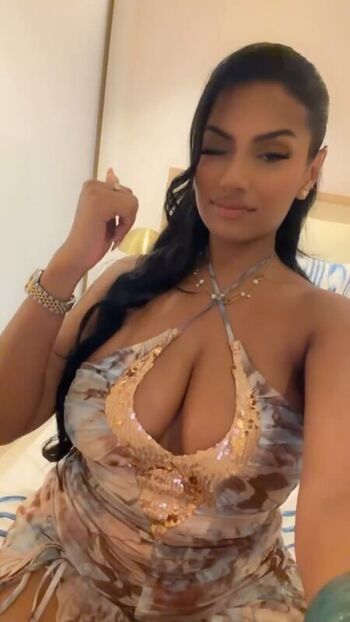 Full leaked Abida private photo