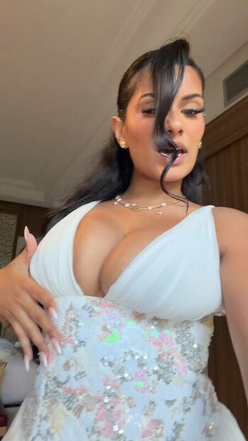 Full leaked Abida private photo