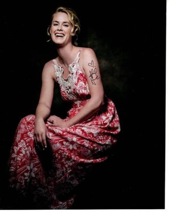 Full leaked Abigail hawk private photo