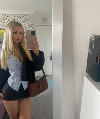 Full leaked Abigail summers private photo