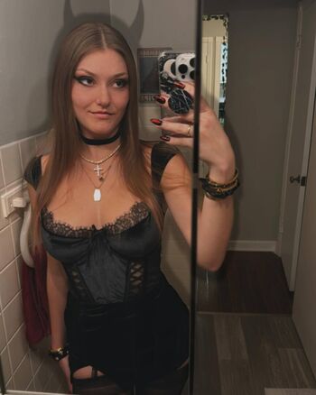 Full leaked Abigail private photo