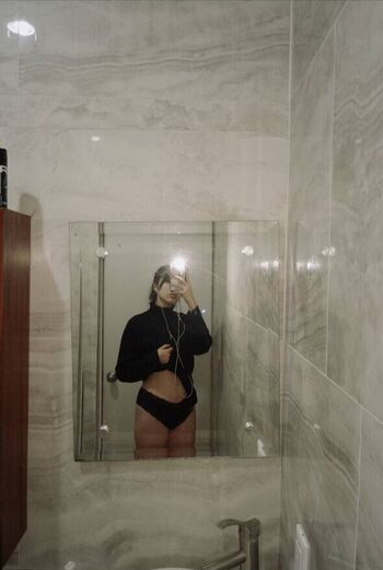 Full leaked Abisicari private photo