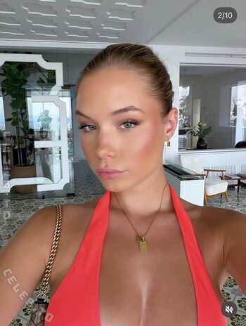 Full leaked Actuallyyhelen private photo