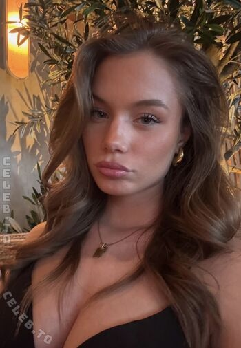 Full leaked Actuallyyhelen private photo