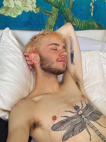 Full leaked Adam cyrus private photo