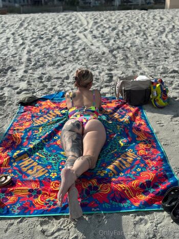 Full leaked Addison grey private photo