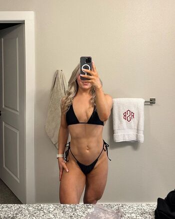 Full leaked Addison shields private photo