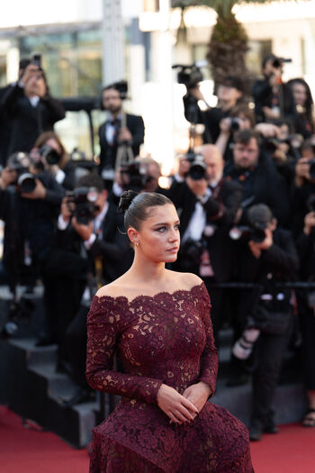 Full leaked Adele exarchopoulos page private photo