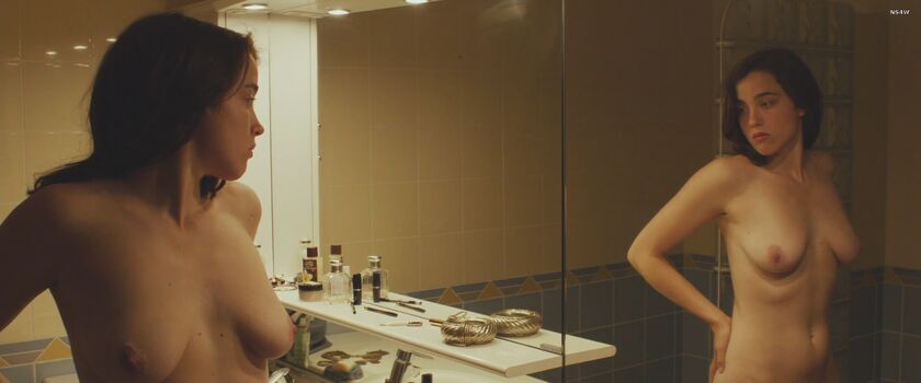 Full leaked Adele haenel private photo