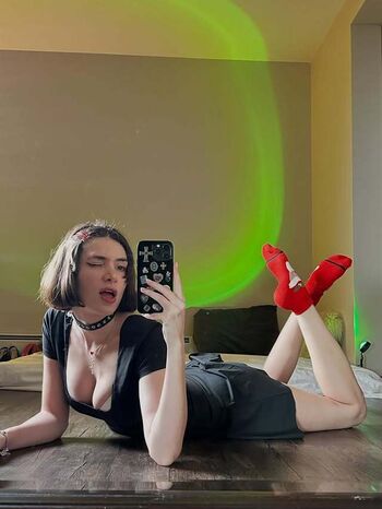 Full leaked Adelemoor page private photo