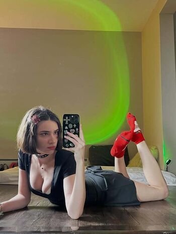 Full leaked Adelemoor private photo