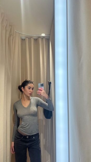 Adelina Khan