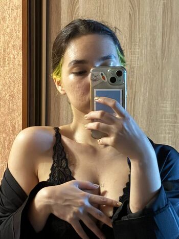 Full leaked Adellene private photo