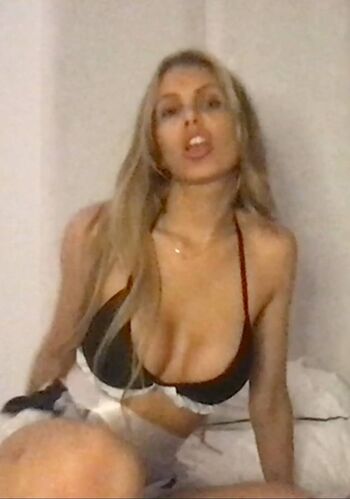 Full leaked Adixia private photo