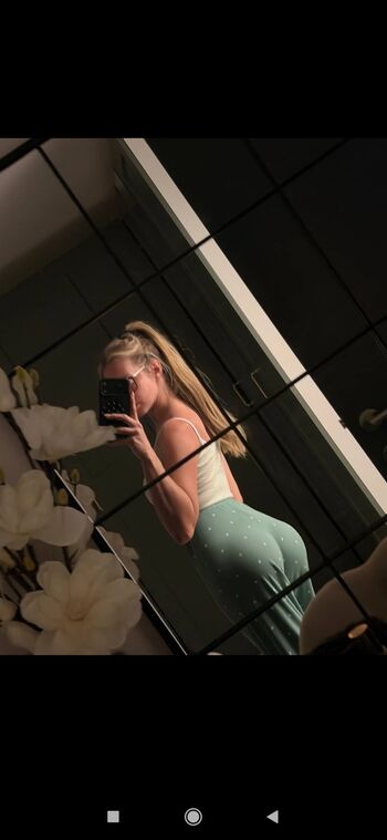Full leaked Adixia private photo