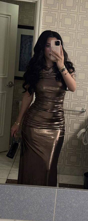 Full leaked Adolladola private photo