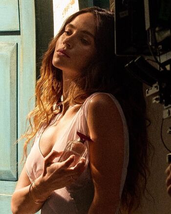 Adria Arjona
