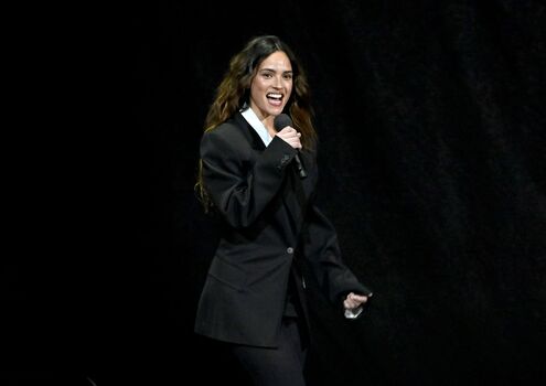 Full leaked Adria arjona private photo