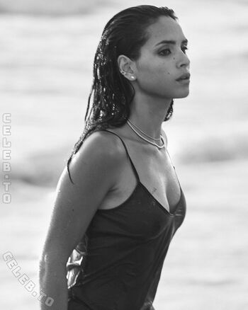 Full leaked Adria arjona private photo