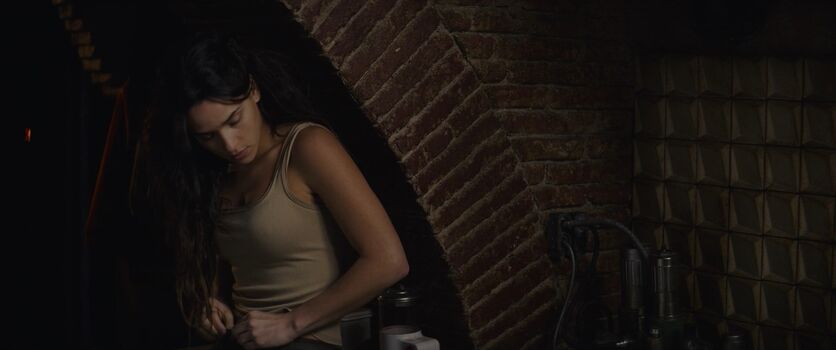 Full leaked Adria arjona private photo