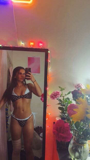 Full leaked Adria kitzinger private photo