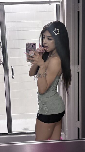 Full leaked Adriana private photo