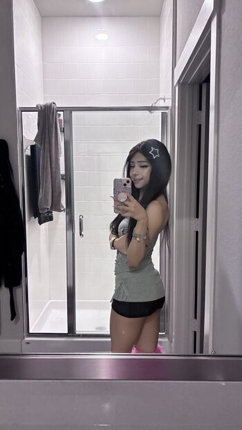 Full leaked Adriana private photo
