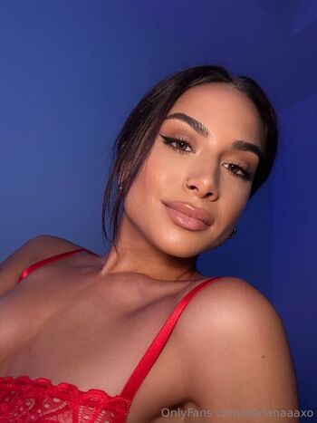Full leaked Adrianaaaxo private photo
