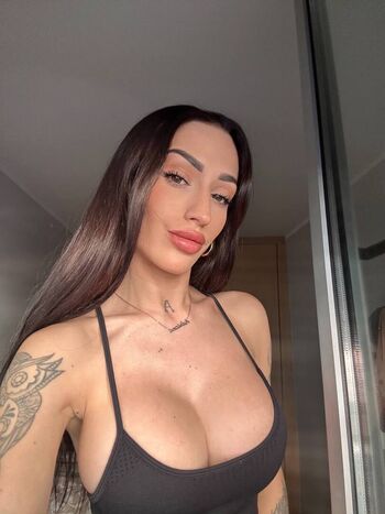 Adrianammur
