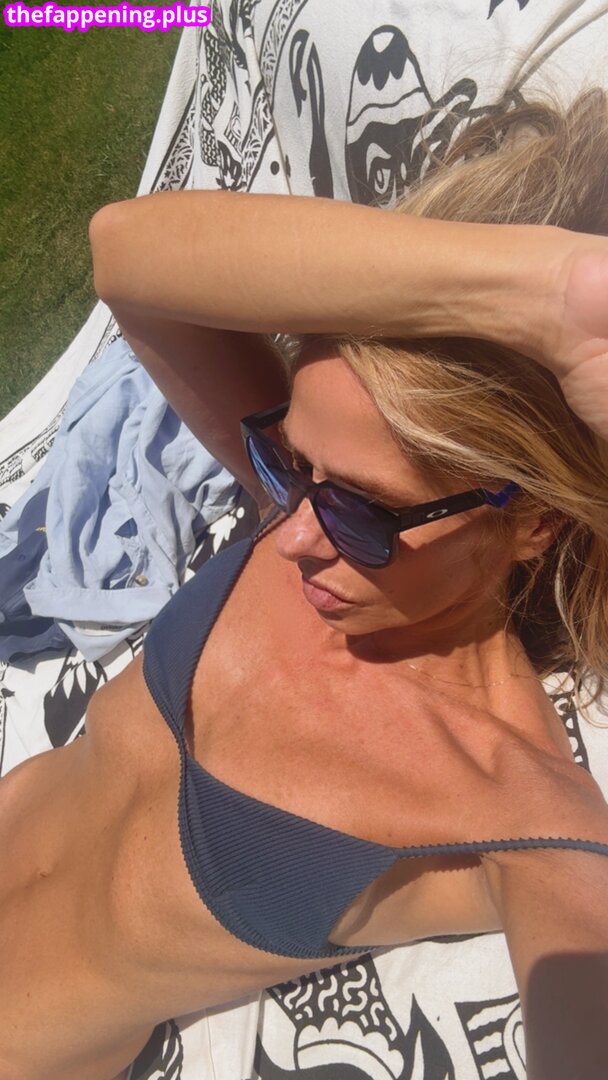 Adriane Galisteu / galisteuoficial Çıplak OnlyFans Fotoğrafı #410